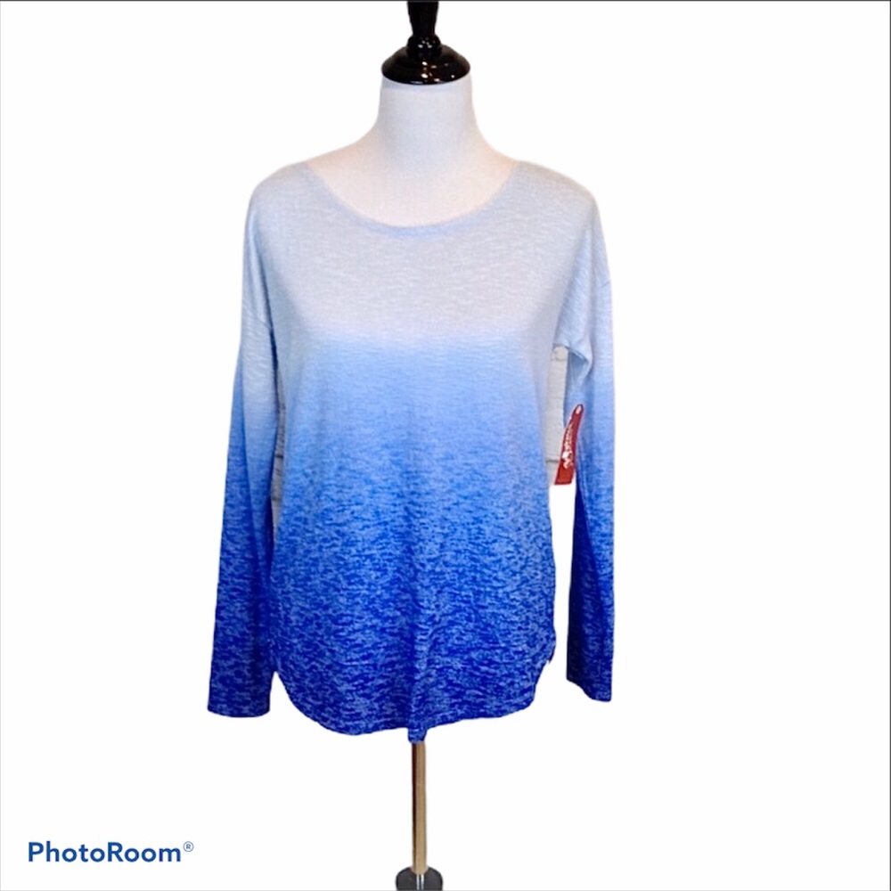Arizona Jean Company blue ombré long sleeve crisscross scoop back top